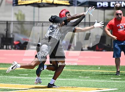 Thumbnail 2 in Inglewood vs. Mater Dei - Game 2  (LB Poly Legends 7x7) photogallery.
