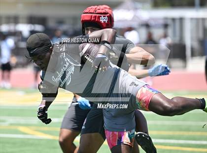 Thumbnail 3 in Inglewood vs. Mater Dei - Game 2  (LB Poly Legends 7x7) photogallery.