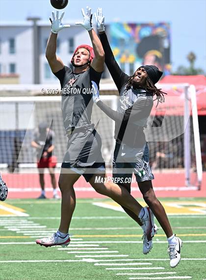 Thumbnail 1 in Inglewood vs. Mater Dei - Game 2  (LB Poly Legends 7x7) photogallery.