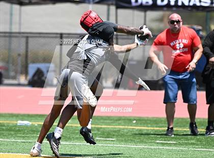 Thumbnail 1 in Inglewood vs. Mater Dei - Game 2  (LB Poly Legends 7x7) photogallery.