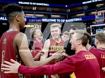 Thumbnail 2 in Esperanza vs Moreau Catholic (CIF State D2 Final) photogallery.