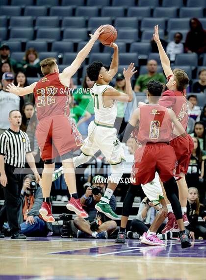Thumbnail 3 in Esperanza vs Moreau Catholic (CIF State D2 Final) photogallery.