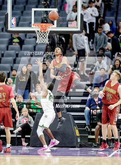 Thumbnail 2 in Esperanza vs Moreau Catholic (CIF State D2 Final) photogallery.