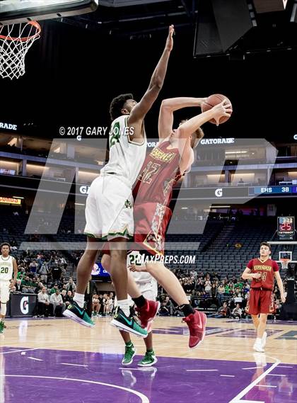 Thumbnail 3 in Esperanza vs Moreau Catholic (CIF State D2 Final) photogallery.