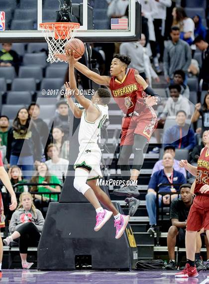 Thumbnail 1 in Esperanza vs Moreau Catholic (CIF State D2 Final) photogallery.