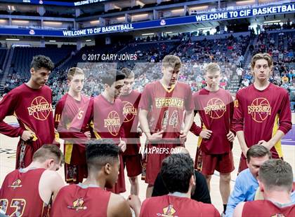 Thumbnail 2 in Esperanza vs Moreau Catholic (CIF State D2 Final) photogallery.