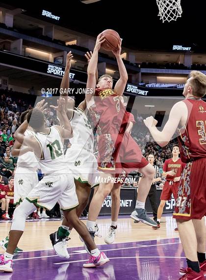 Thumbnail 3 in Esperanza vs Moreau Catholic (CIF State D2 Final) photogallery.