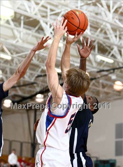 Thumbnail 1 in Second Baptist vs Westlake (McDonald's Texas Invitational) photogallery.