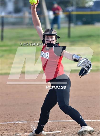 Thumbnail 1 in Glendora @ Bonita photogallery.