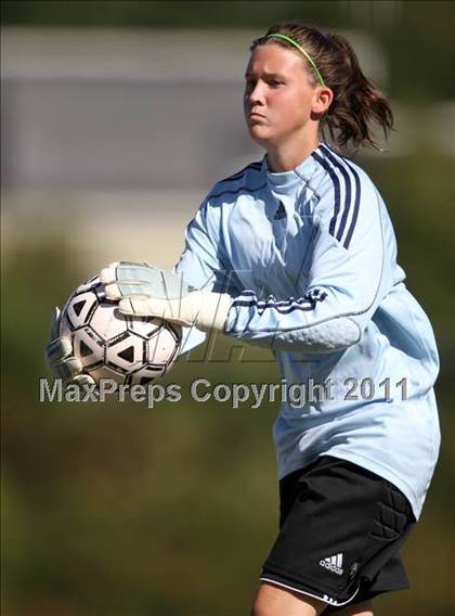 Thumbnail 2 in Cleveland vs. Greeneville (Bearden Invitational) photogallery.