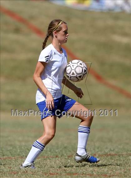 Thumbnail 2 in Cleveland vs. Greeneville (Bearden Invitational) photogallery.