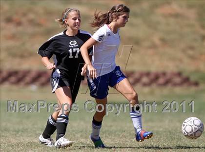 Thumbnail 2 in Cleveland vs. Greeneville (Bearden Invitational) photogallery.