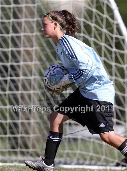 Thumbnail 3 in Cleveland vs. Greeneville (Bearden Invitational) photogallery.
