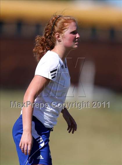 Thumbnail 2 in Cleveland vs. Greeneville (Bearden Invitational) photogallery.