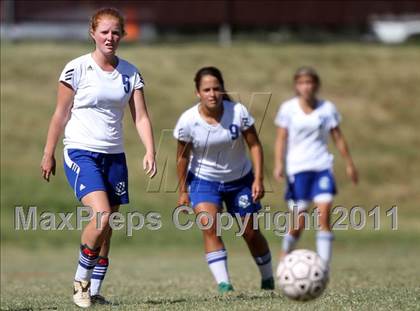 Thumbnail 3 in Cleveland vs. Greeneville (Bearden Invitational) photogallery.
