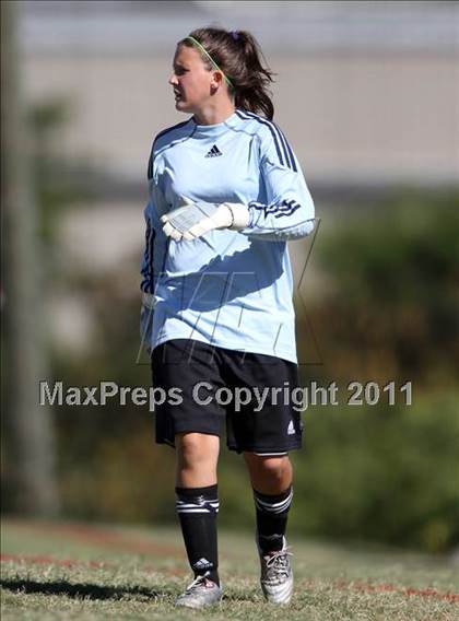 Thumbnail 2 in Cleveland vs. Greeneville (Bearden Invitational) photogallery.