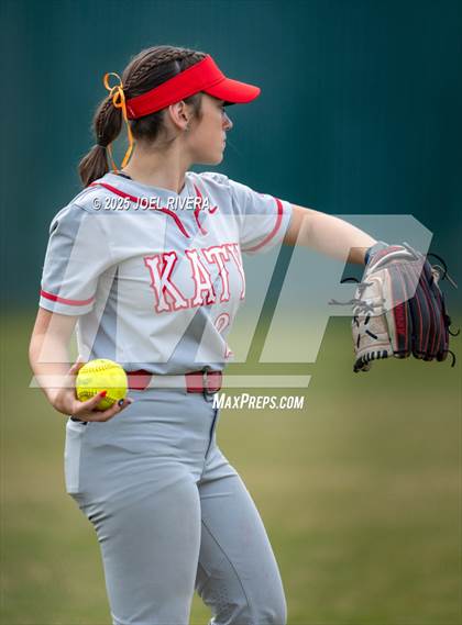 Thumbnail 1 in Katy @ Jordan photogallery.