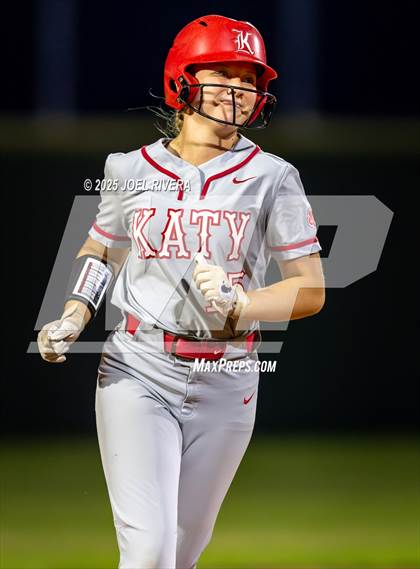 Thumbnail 1 in Katy @ Jordan photogallery.