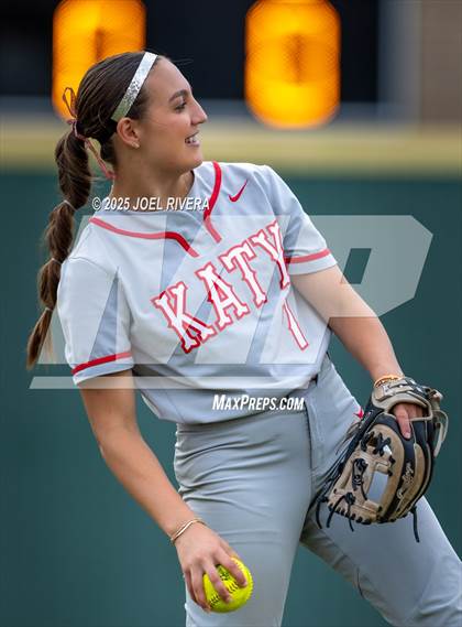 Thumbnail 2 in Katy @ Jordan photogallery.
