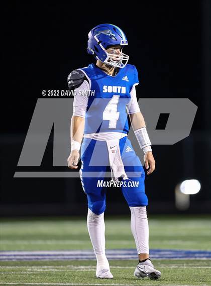 Thumbnail 3 in Liberty @ Blue Springs South (MSHSAA Class 6 District Quarterfinal) photogallery.