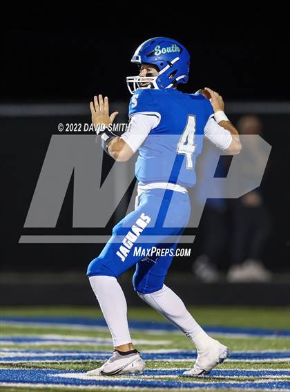 Thumbnail 1 in Liberty @ Blue Springs South (MSHSAA Class 6 District Quarterfinal) photogallery.