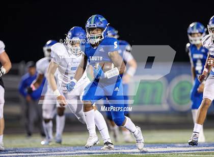Thumbnail 2 in Liberty @ Blue Springs South (MSHSAA Class 6 District Quarterfinal) photogallery.