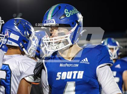 Thumbnail 1 in Liberty @ Blue Springs South (MSHSAA Class 6 District Quarterfinal) photogallery.