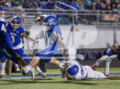 Thumbnail 3 in Liberty @ Blue Springs South (MSHSAA Class 6 District Quarterfinal) photogallery.