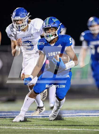 Thumbnail 1 in Liberty @ Blue Springs South (MSHSAA Class 6 District Quarterfinal) photogallery.