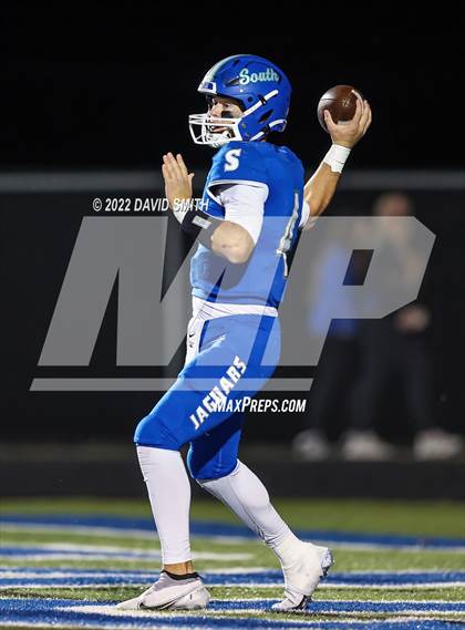 Thumbnail 2 in Liberty @ Blue Springs South (MSHSAA Class 6 District Quarterfinal) photogallery.