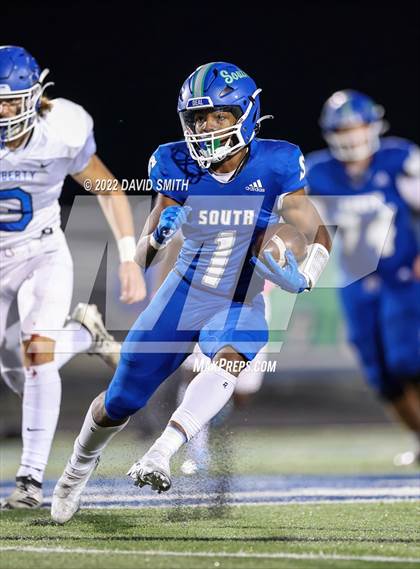Thumbnail 3 in Liberty @ Blue Springs South (MSHSAA Class 6 District Quarterfinal) photogallery.