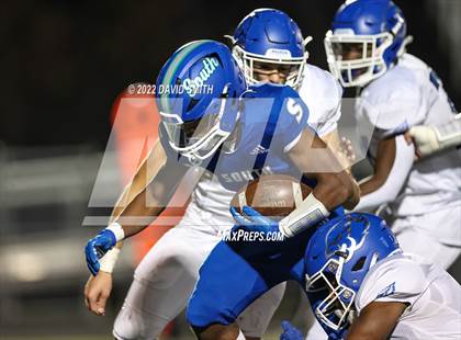Thumbnail 1 in Liberty @ Blue Springs South (MSHSAA Class 6 District Quarterfinal) photogallery.
