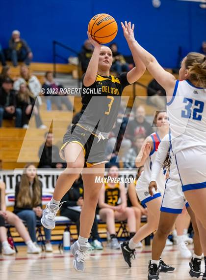Thumbnail 2 in Del Oro @ Folsom photogallery.