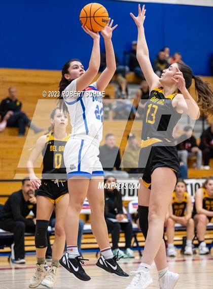 Thumbnail 1 in Del Oro @ Folsom photogallery.