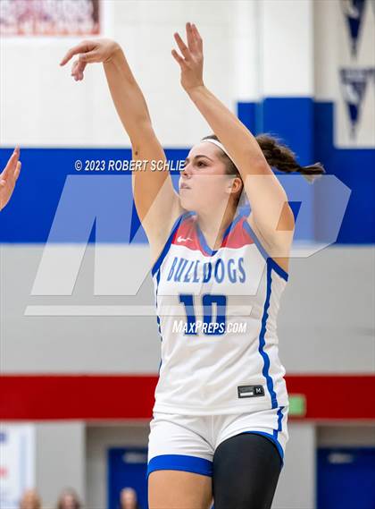Thumbnail 1 in Del Oro @ Folsom photogallery.