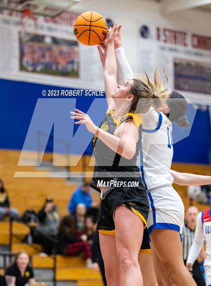 Thumbnail 1 in Del Oro @ Folsom photogallery.