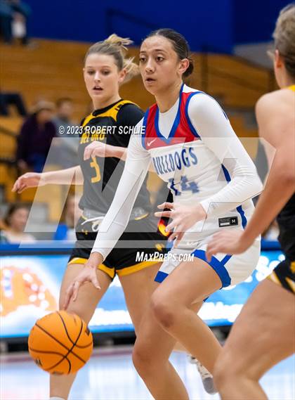 Thumbnail 1 in Del Oro @ Folsom photogallery.