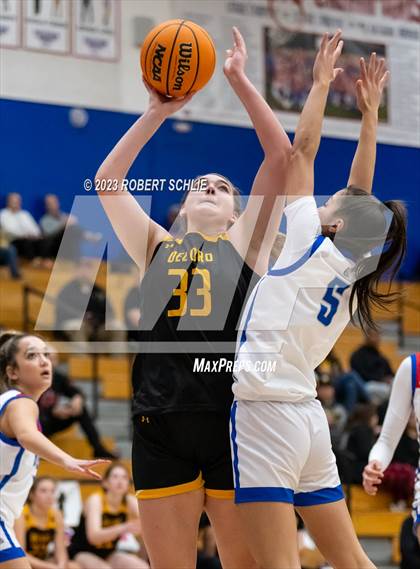 Thumbnail 1 in Del Oro @ Folsom photogallery.
