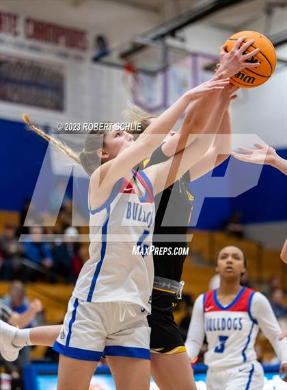 Thumbnail 2 in Del Oro @ Folsom photogallery.