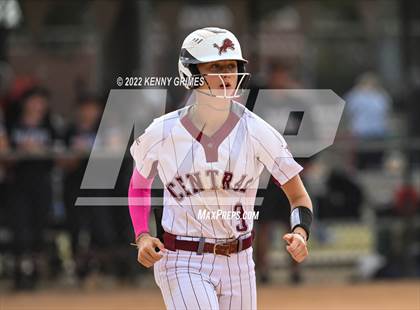 Thumbnail 2 in Central vs. Whitewater (GHSA 4A Semifinal) photogallery.