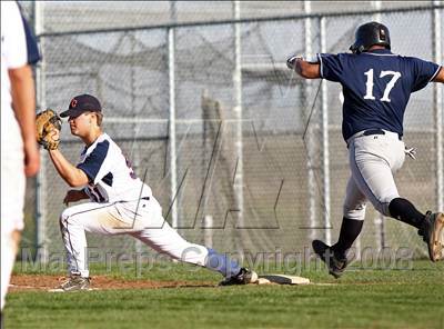 Thumbnail 1 in Esparto vs. Vacaville Christian photogallery.