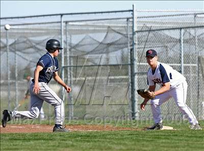 Thumbnail 3 in Esparto vs. Vacaville Christian photogallery.