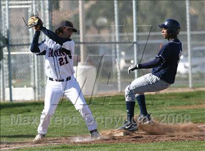 Thumbnail 3 in Esparto vs. Vacaville Christian photogallery.