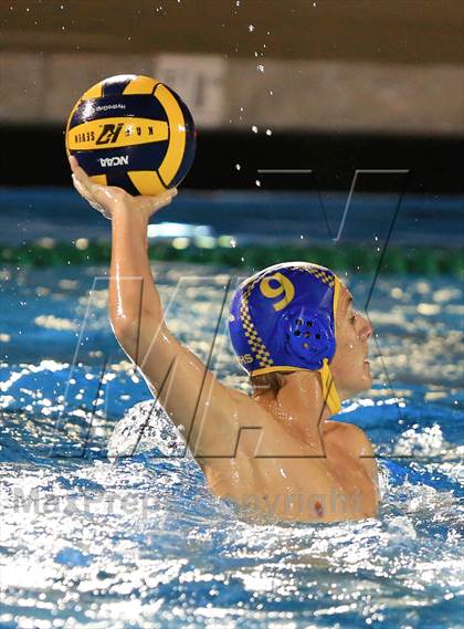Thumbnail 3 in Grossmont vs. San Pasqual (CIF SDS D1 First Round) photogallery.