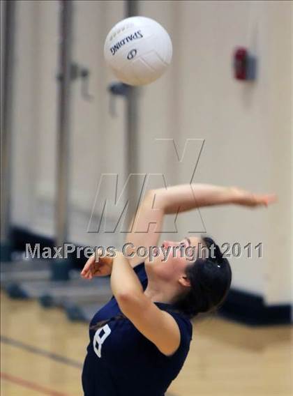 Thumbnail 2 in Menlo-Atherton @ Carlmont photogallery.