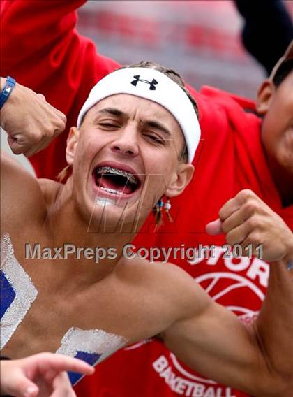 Thumbnail 3 in Camden County vs. Glenville (Kirk Herbstreit National Kickoff Classic) photogallery.
