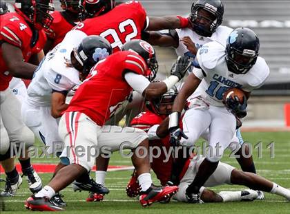 Thumbnail 3 in Camden County vs. Glenville (Kirk Herbstreit National Kickoff Classic) photogallery.
