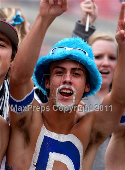 Thumbnail 3 in Camden County vs. Glenville (Kirk Herbstreit National Kickoff Classic) photogallery.