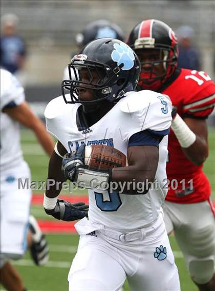 Thumbnail 2 in Camden County vs. Glenville (Kirk Herbstreit National Kickoff Classic) photogallery.