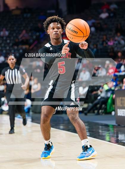 Thumbnail 2 in Salisbury vs Reidsville (NCHSAA 2A Regional Final) photogallery.